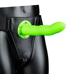 Ouch! Zakrivljeni šuplji strap-on 20 cm - svetli u mraku, podesivo pristajanje