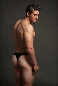 Leg Avenue Star Thong S/M - Comfortable Stretch Mesh Black