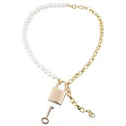 Sportsheets S&M Pearl Day Collar - Adjustable Necklace with Faux Pearls