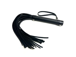 Pletenica od eko kože je crna