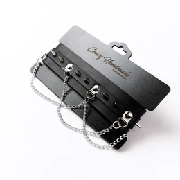 Choker sa šiljcima i lancem