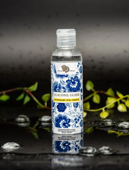 Интимная гель-смазка silicone glide .