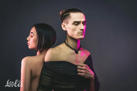 Parti Hard Embrace Crna ogrlica