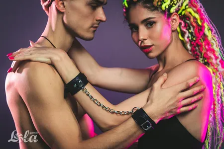 Parti Hard Liberate lisice