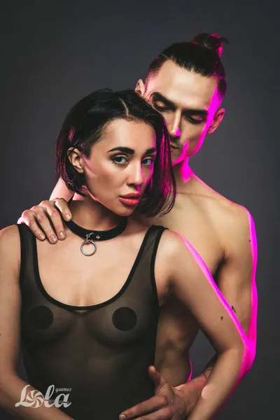 Parti Hard Cabaret ovratnik