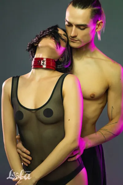 Party hard eccentric ogrlica