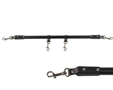 Crni metalni odstojnik sa kožnim trakama i karabinerima - 50 cm.