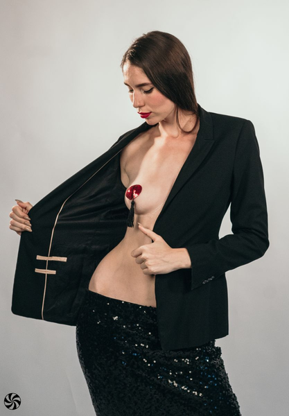 Burlesque gipsy red
