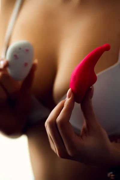 Klitorisni vibrator u gaćice Joss Pansi, silikon, roze, 8 cm