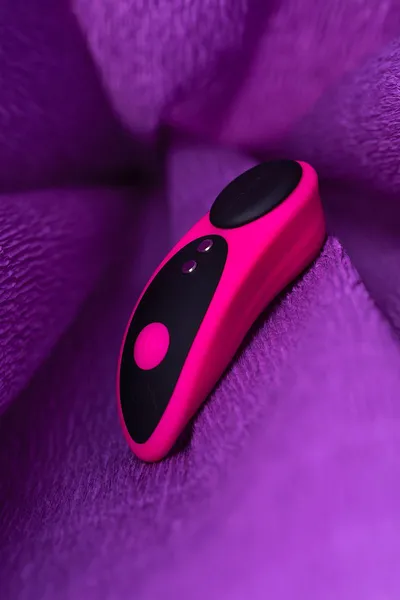 Vibracioni stimulator klitorisa u lovense Ferri Gaćice, silikon, roze, 7,4 cm