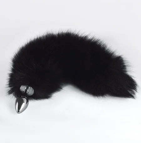 Hromirani čep od analnog čepa sa puhastim repom