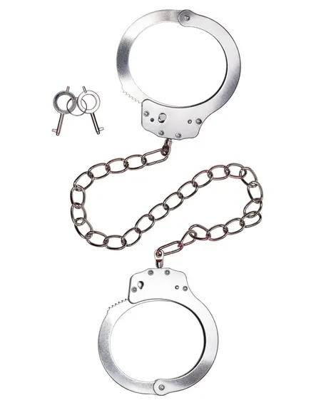 Metalni okovi na nogama