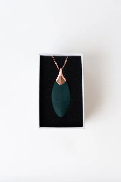 Vibro privezak Liberti Leaf