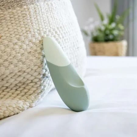 Vibrator za klitoris Vomanizer Vibe boja žalfije