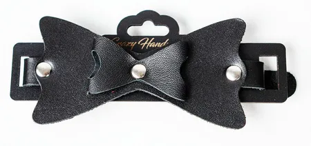 Lisice sa crnim lukovima