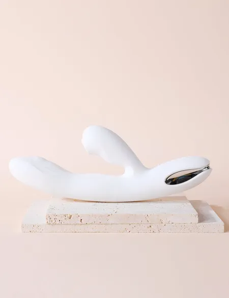 Beiourlover Eria Vibrator sa vakuumskom stimulacijom, tapping funkcijom i grejanjem