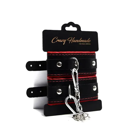 Lisice zaobljene sa mekom crvenom oblogom