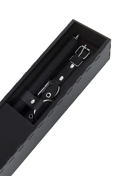 Bondažnый skup kada je greh ušao BDSM, 4 tačke fixacije, rasporka, lisice, okovi, prirodna koža, crna