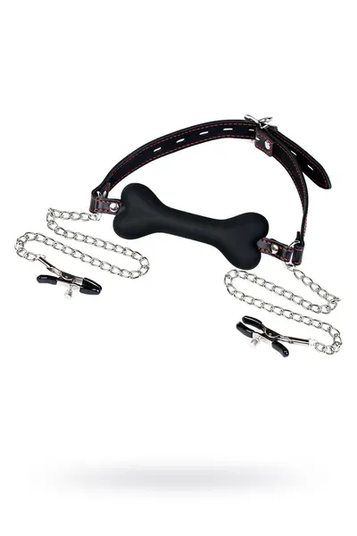 Toifa Theatre geg sa crnim kopčama za bradavice