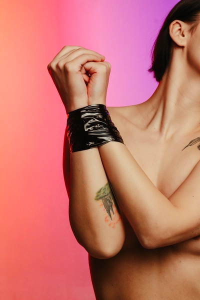 Vanilla Okitocin crna traka za vezivanje