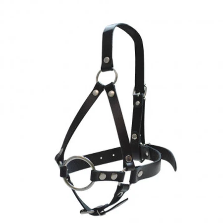 Geg sa brijanjem glave je crn -