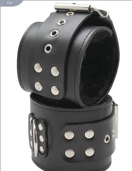 BDSM lisice od kože na krznu (Šifra: r29)