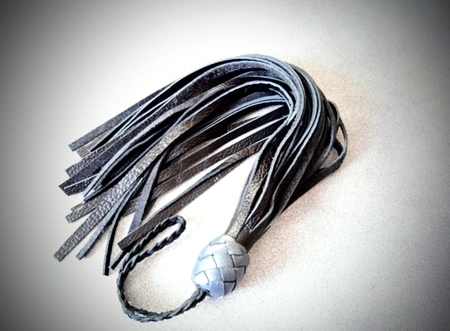 Pletka: Flogger kisteva