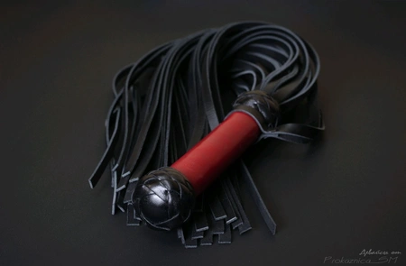 Plet flogger bdsm
