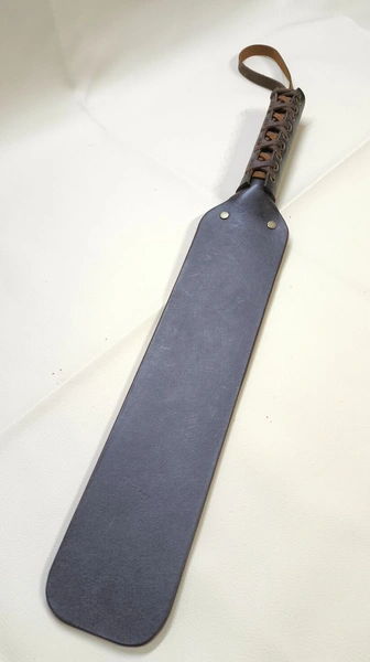 Pletka: Padl, spanker, šlepalka