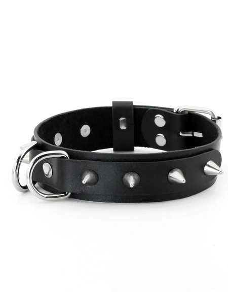 Replika proizvoda bdsm kožna ogrlica sa kratkim metalnim šiljcima
