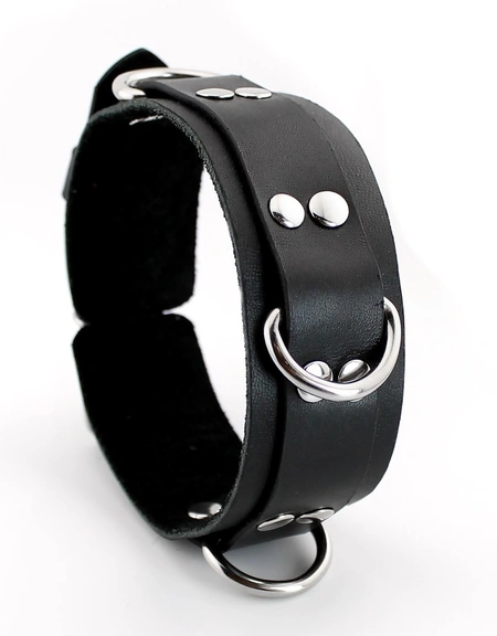 Bdsm ogrlica sa povodcem i hvataljkama za lisice za igranje uloga