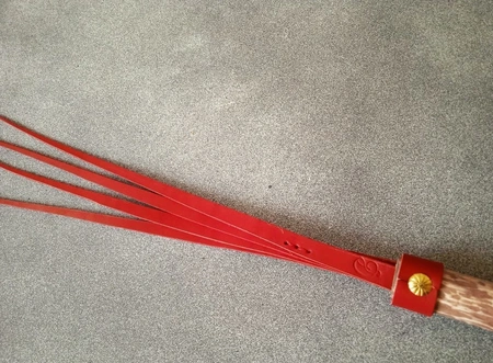 Pletka: Traйdent genitalni Perčik