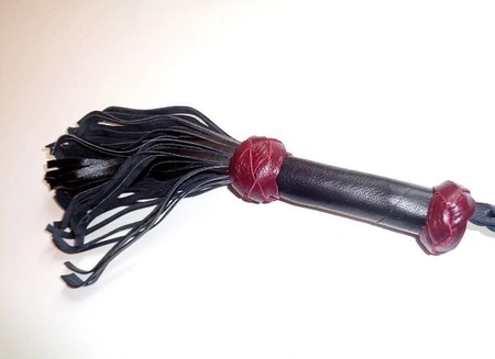 Pletka: Flogger genitalni Bordo