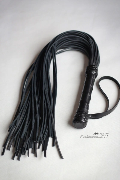 Pletka: Flogger bdsm
