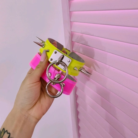 Choker sa šiljcima fluorescentni Choker kiseli za ples Choker lanci