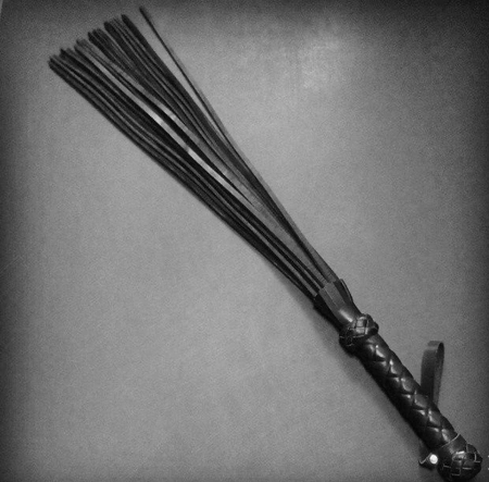 Pleteni floger od remenske kože