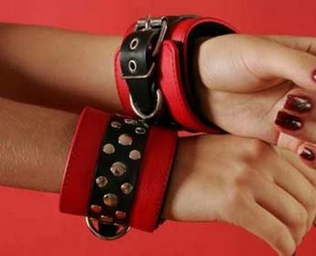 BDSM set klasika crvena (ogrlica, ponoji, narukvice)