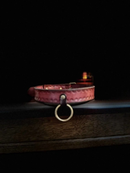 Čoker od reljefne kože