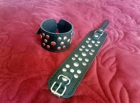 Lisice: BDSM narukvice-pulsi kožnedominacije