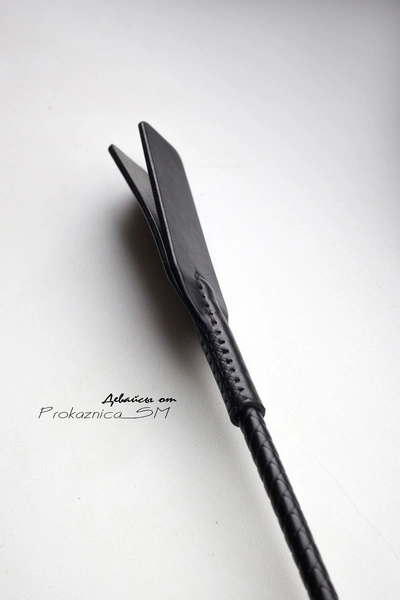 Pleteni bdsm stack sa dvostrukim šamarom