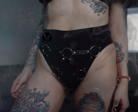 Garteri gaćice od kože