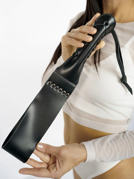 Kožna Pletenica-Paddle. Požuda Oligarha