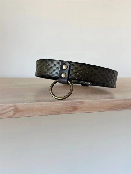 Čoker od reljefne kože