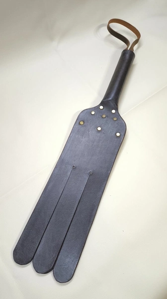 Pletka: Padl, spanker, šlepalka