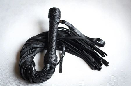 Pletenica flogger Crna 40 repova od 50 cm
