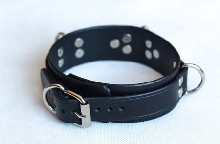 Okovratnik koža sa tri prstena