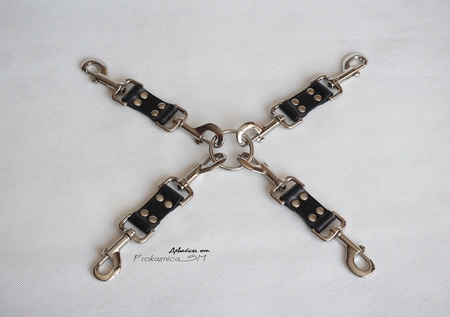 Čvrste kuke za zaključavanje bdsm-a