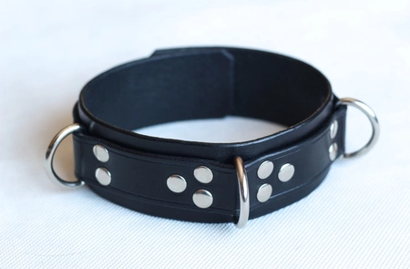 Okovratnik koža sa tri prstena