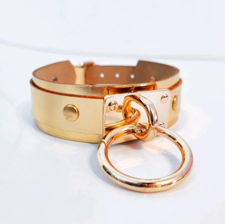 Ogrlica od kožne ogrlice sa zlatnim prstenom od prave kože za zabavu