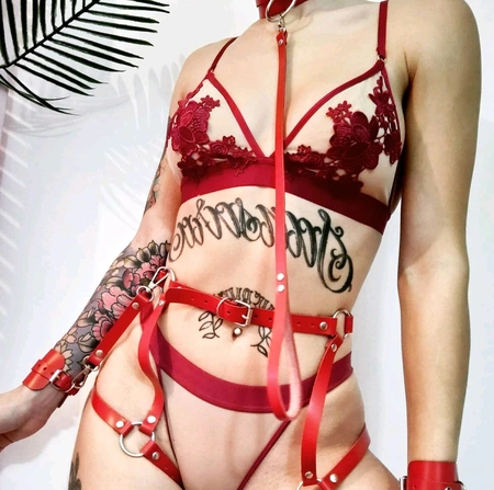 Garteri sa mašnama sa lisicama crvena koža poklon za 14. Februar